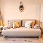 Romantic Style Apartment Berlin Alexanderplatz