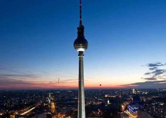 Romantic Style Apartment Berlin Alexanderplatz